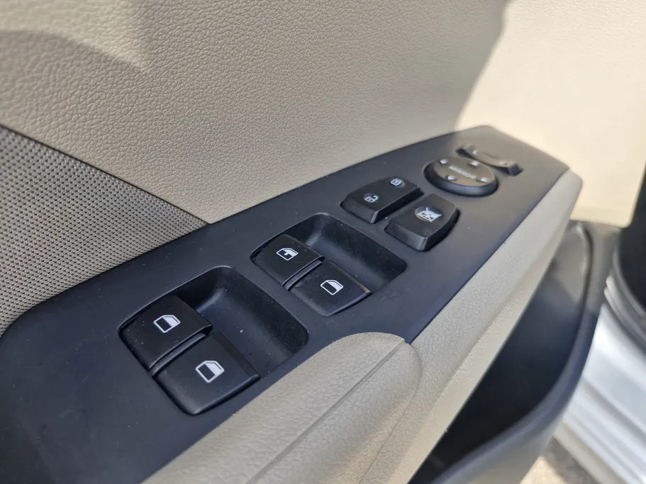 هيونداي اكسنت سمارت 2023 