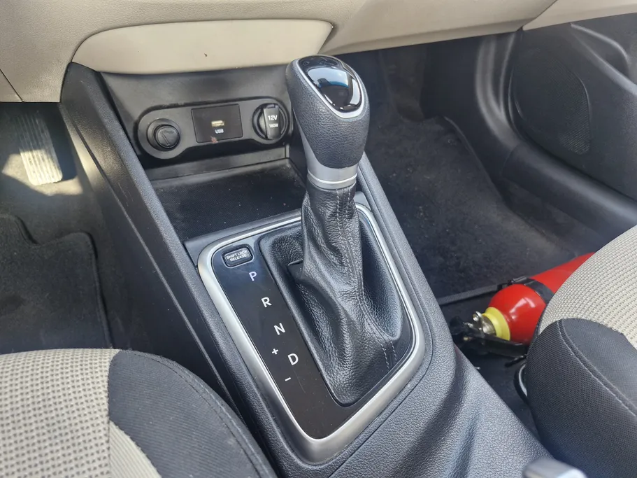 هيونداي اكسنت سمارت 2023 