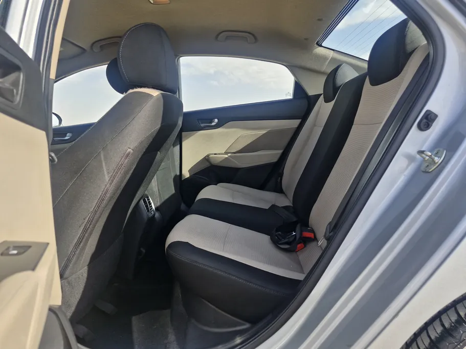 هيونداي اكسنت سمارت 2023 