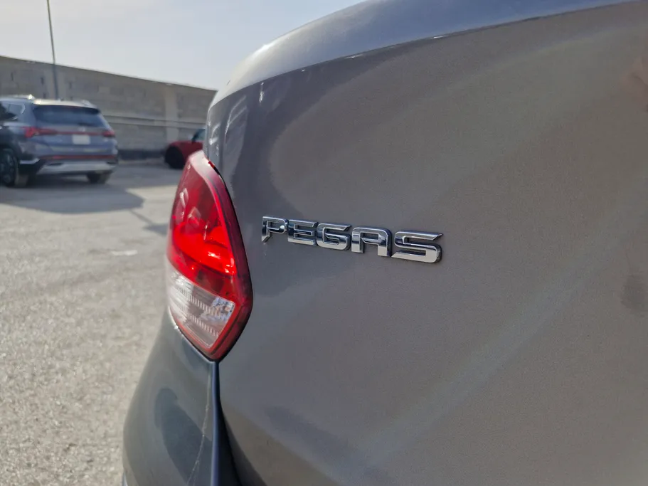 2022 Kia Pegas LX 
