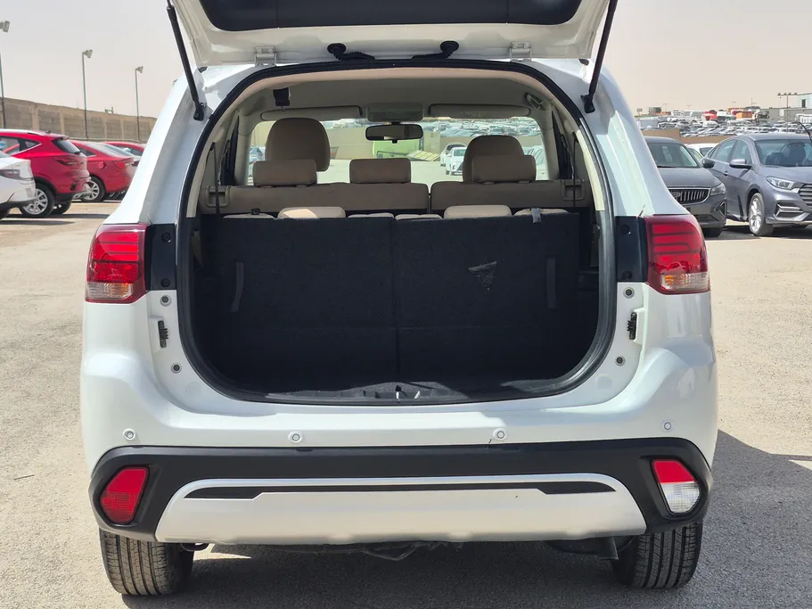 2020 Mitsubishi Outlander LL 