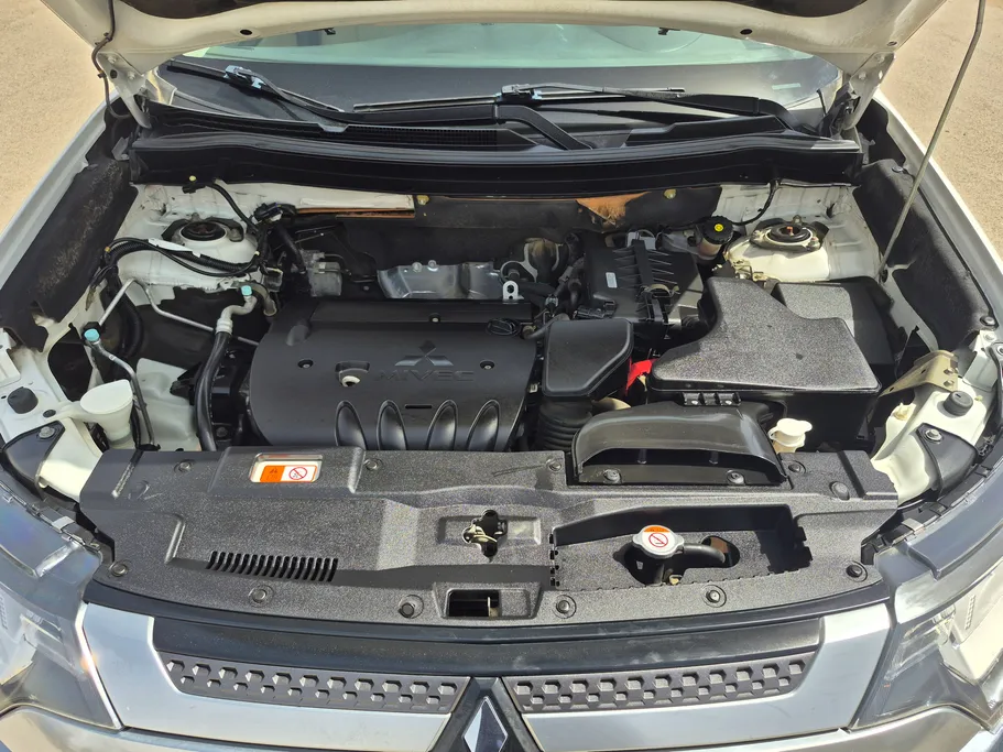 2020 Mitsubishi Outlander LL 