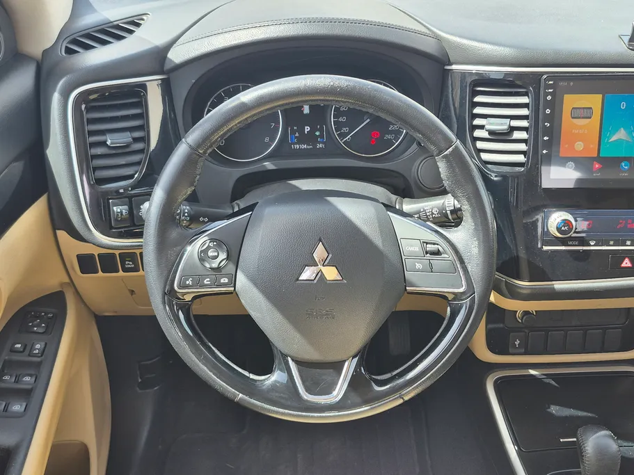 2020 Mitsubishi Outlander LL 