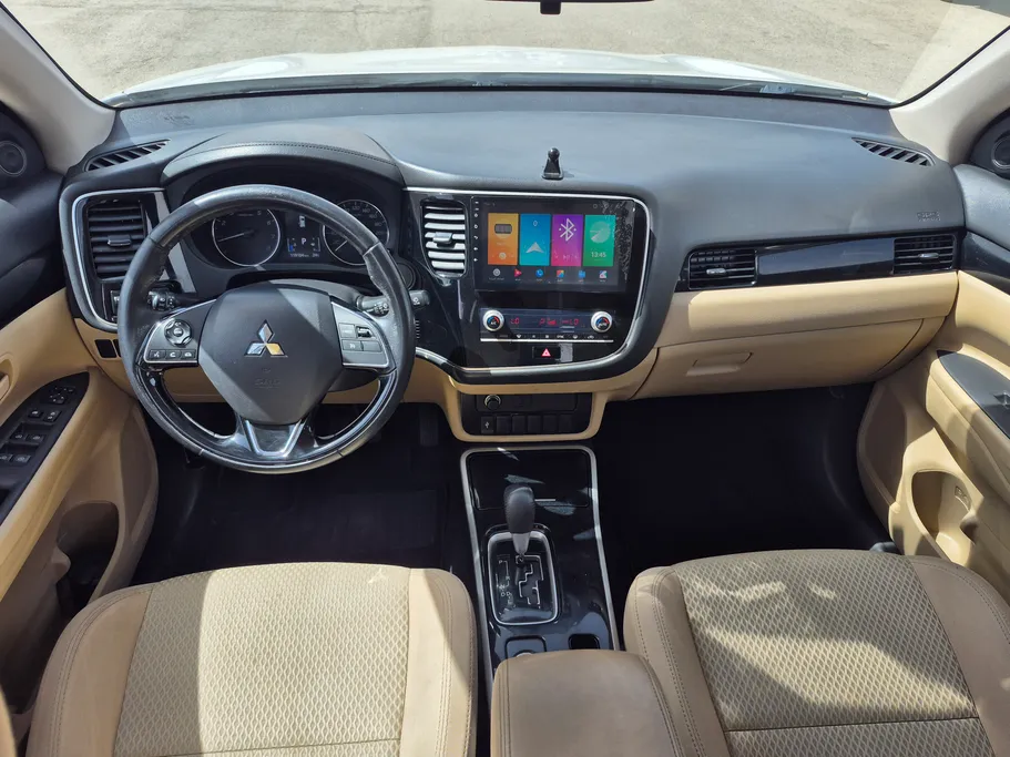 2020 Mitsubishi Outlander LL 