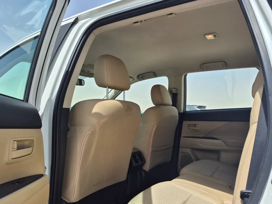 2020 Mitsubishi Outlander LL 