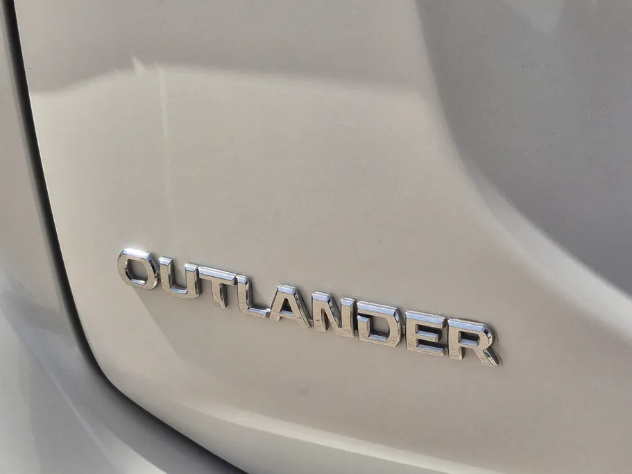 2020 Mitsubishi Outlander LL 