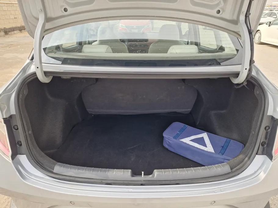 هيونداي Grand i10 فلييت 2024 