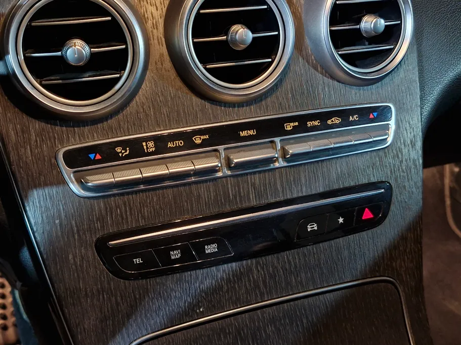 2020 Mercedes GLC 200 