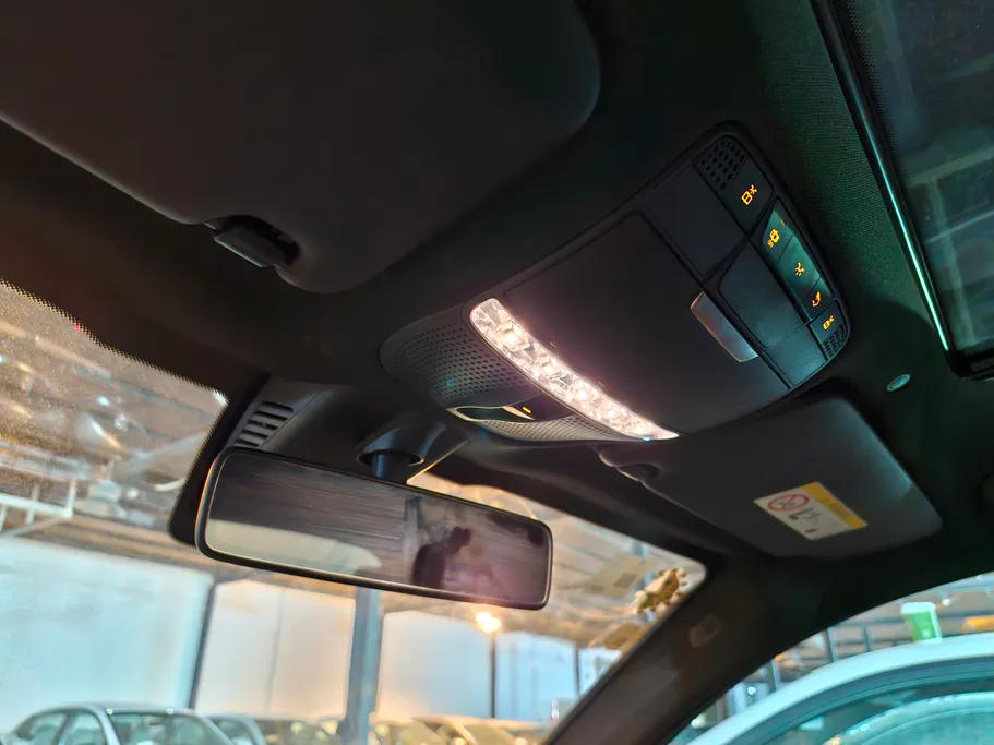 2020 Mercedes GLC 200 