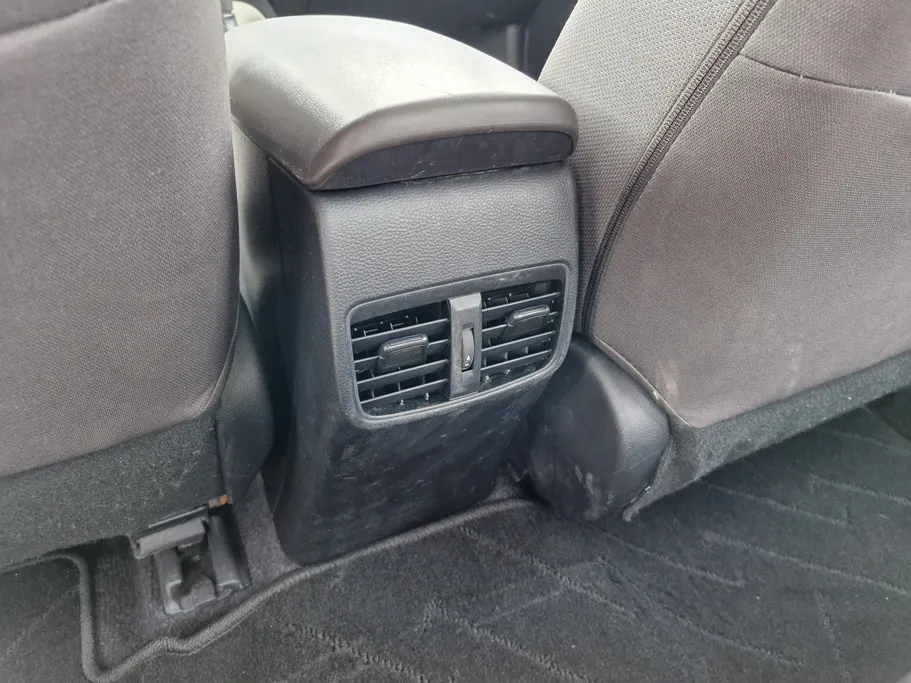 تويوتا كورولا XLI 2024 