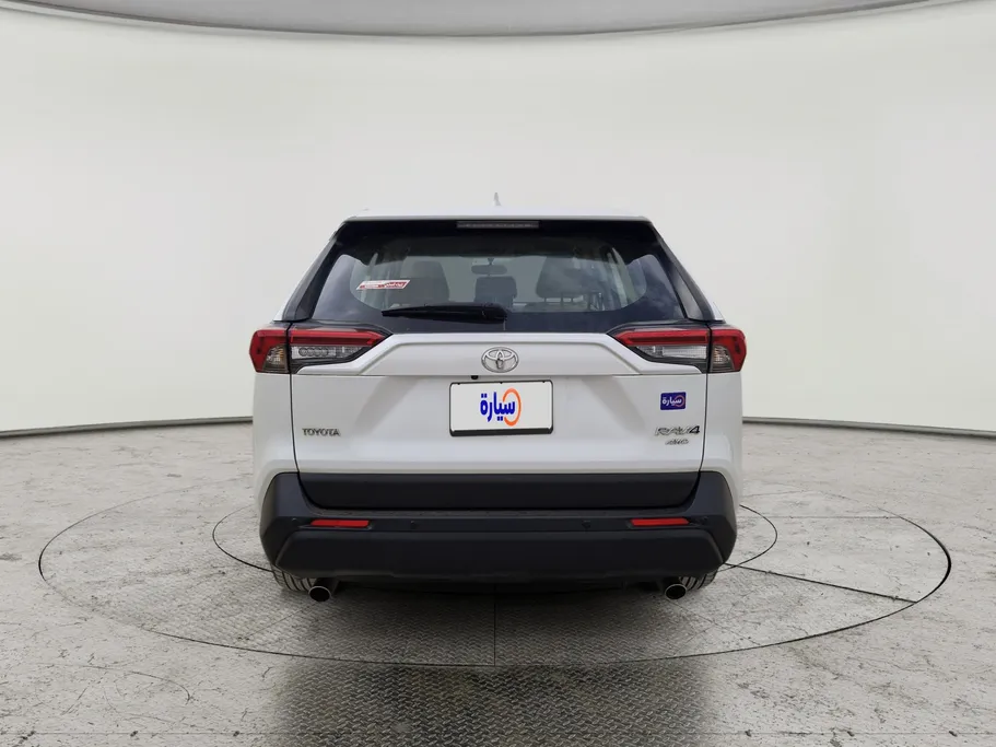تويوتا راف فور LE 2023 