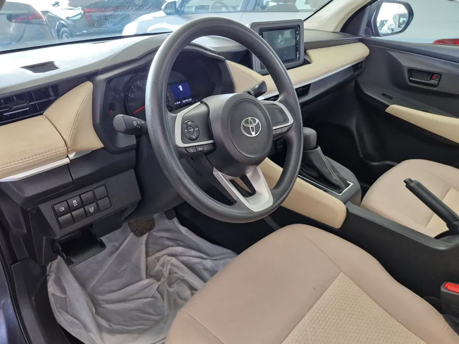 تويوتا يارس Y 2023 