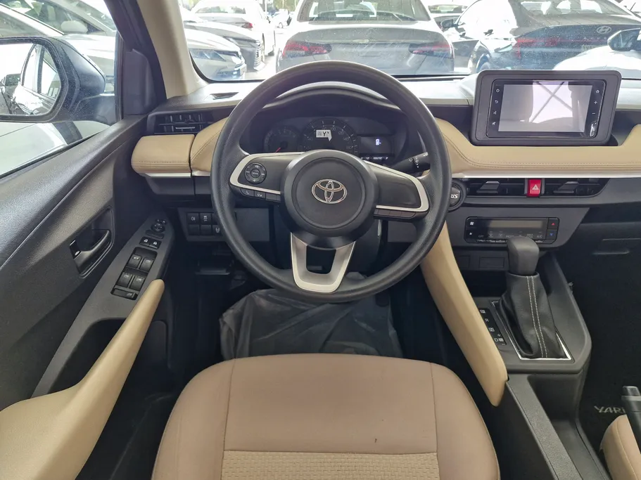 تويوتا يارس Y 2023 