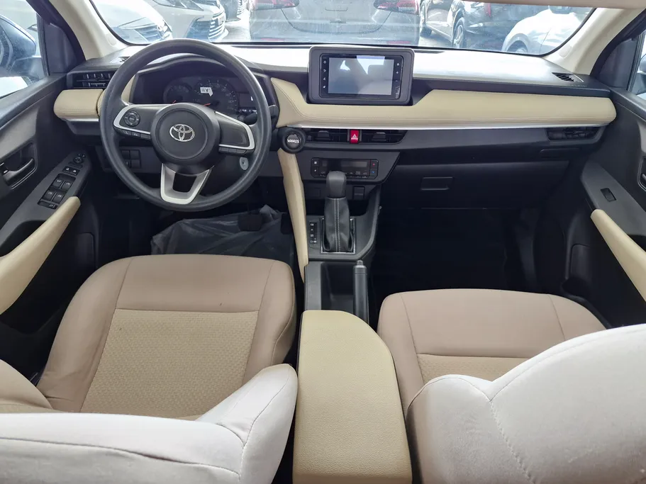 تويوتا يارس Y 2023 