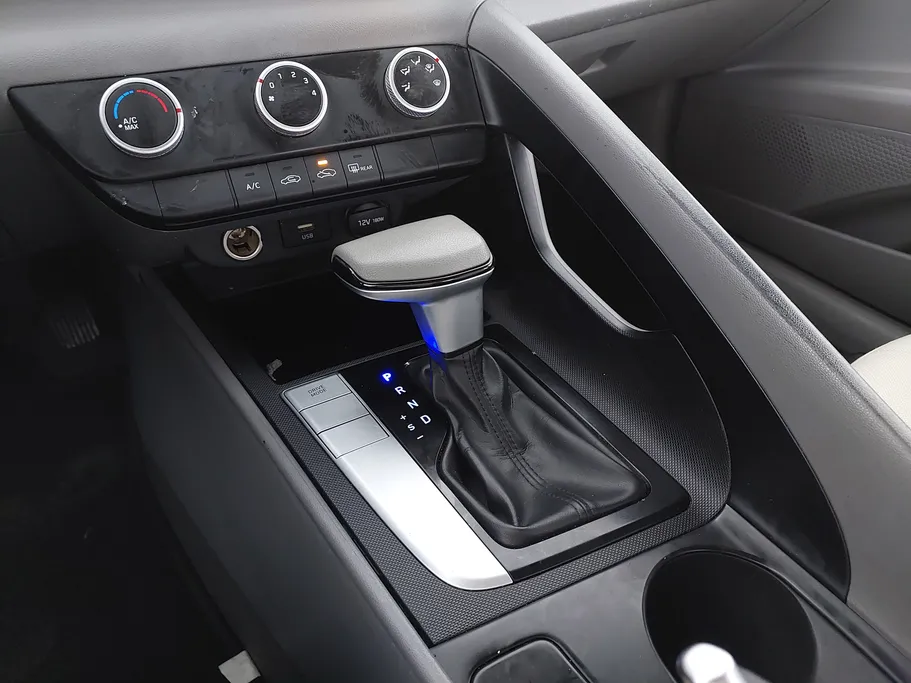 2022 Hyundai Elantra Fleet 