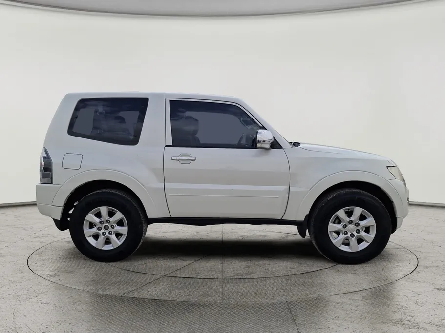 2020 Mitsubishi Pajero GLS 3Doors 