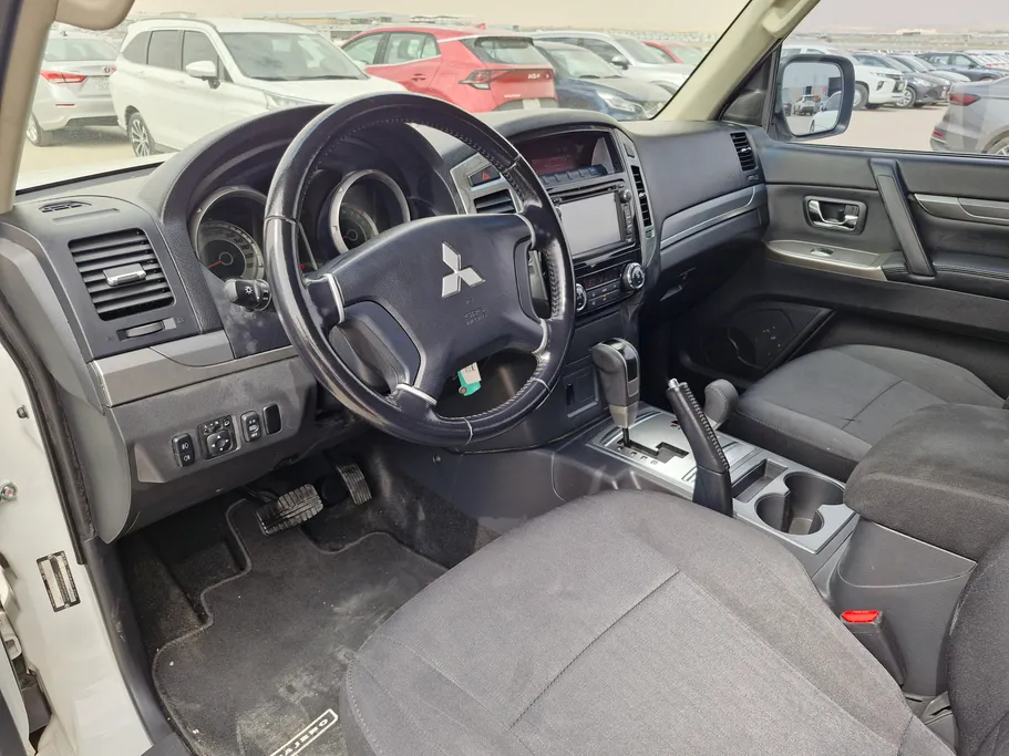 2020 Mitsubishi Pajero GLS 3Doors 