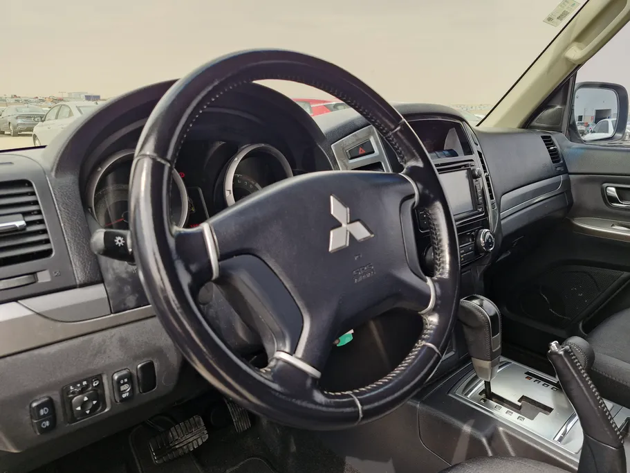 2020 Mitsubishi Pajero GLS 3Doors 