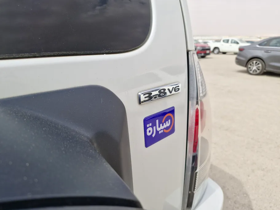 2020 Mitsubishi Pajero GLS 3Doors 