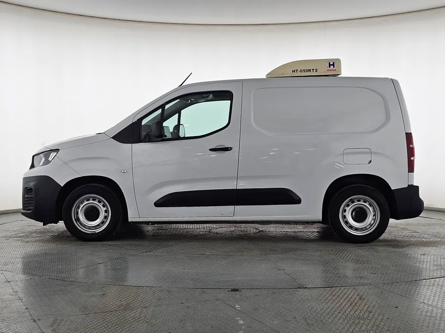 2023 Peugeot Partner Short van 