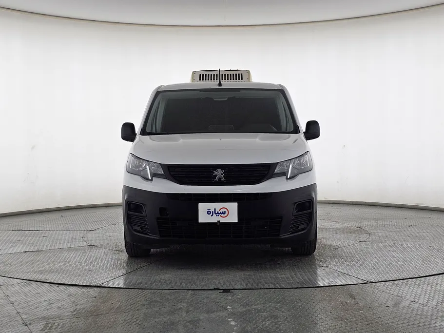 2023 Peugeot Partner Short van 