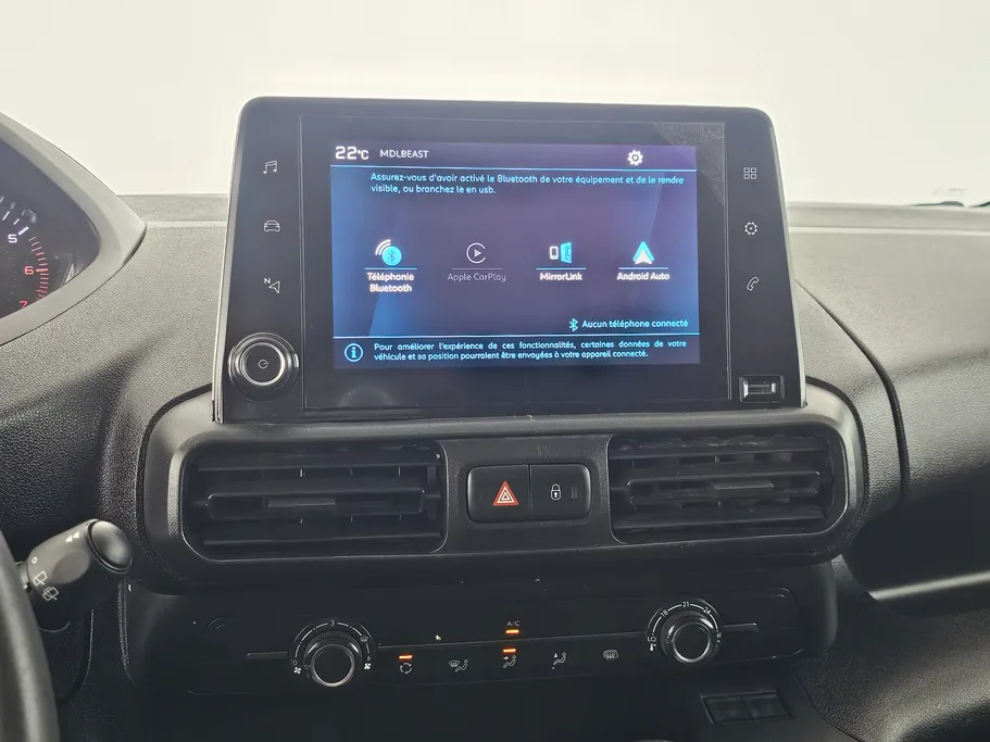 2023 Peugeot Partner Short van 