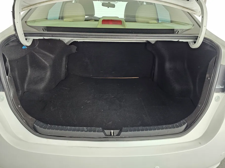 تويوتا يارس Y 2021 