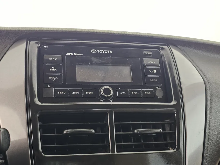 تويوتا يارس Y 2021 