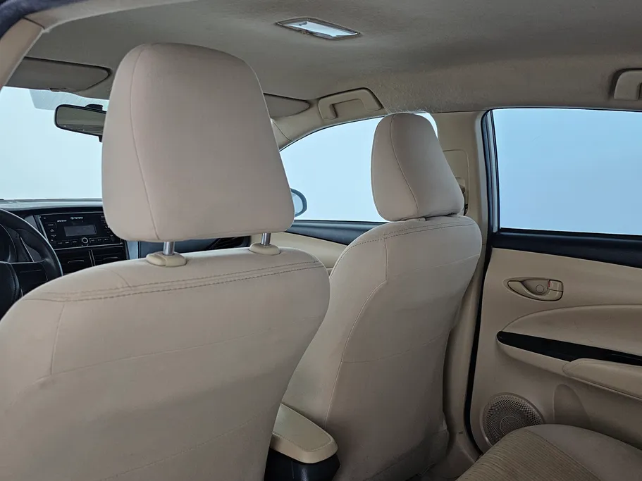 تويوتا يارس Y 2021 