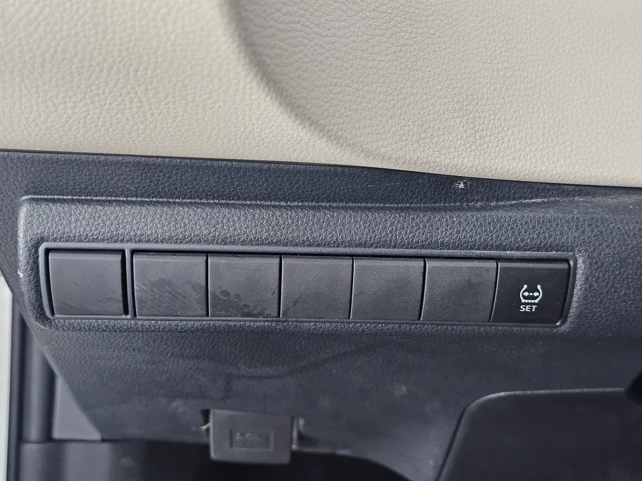 2024 Toyota Corolla XLI 