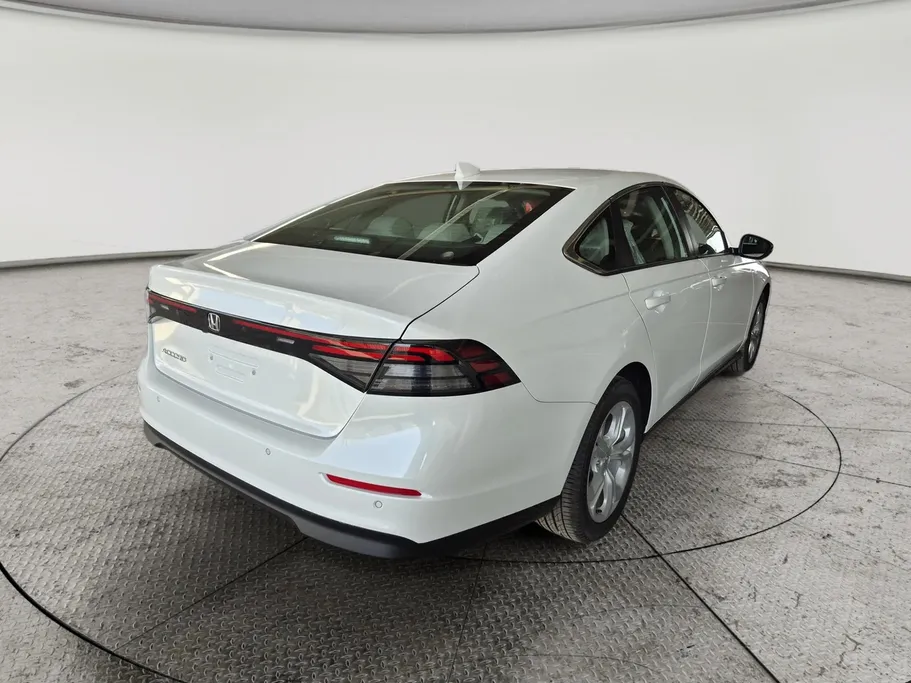 هوندا اكورد LX 2025 