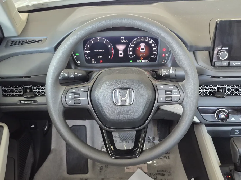 هوندا اكورد LX 2025 