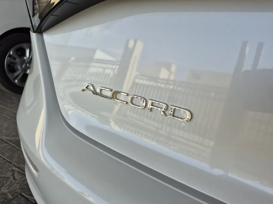 هوندا اكورد LX 2025 