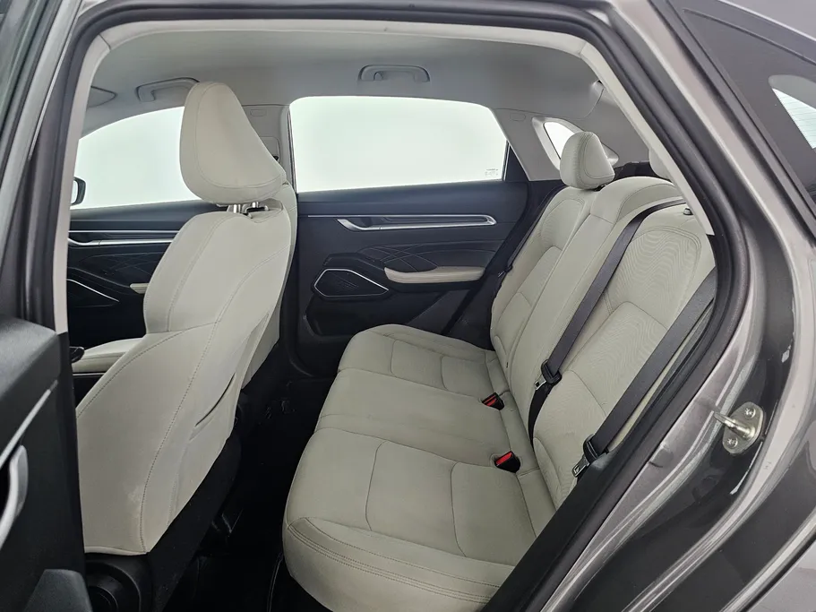 جيلي امجراند GS 2024 