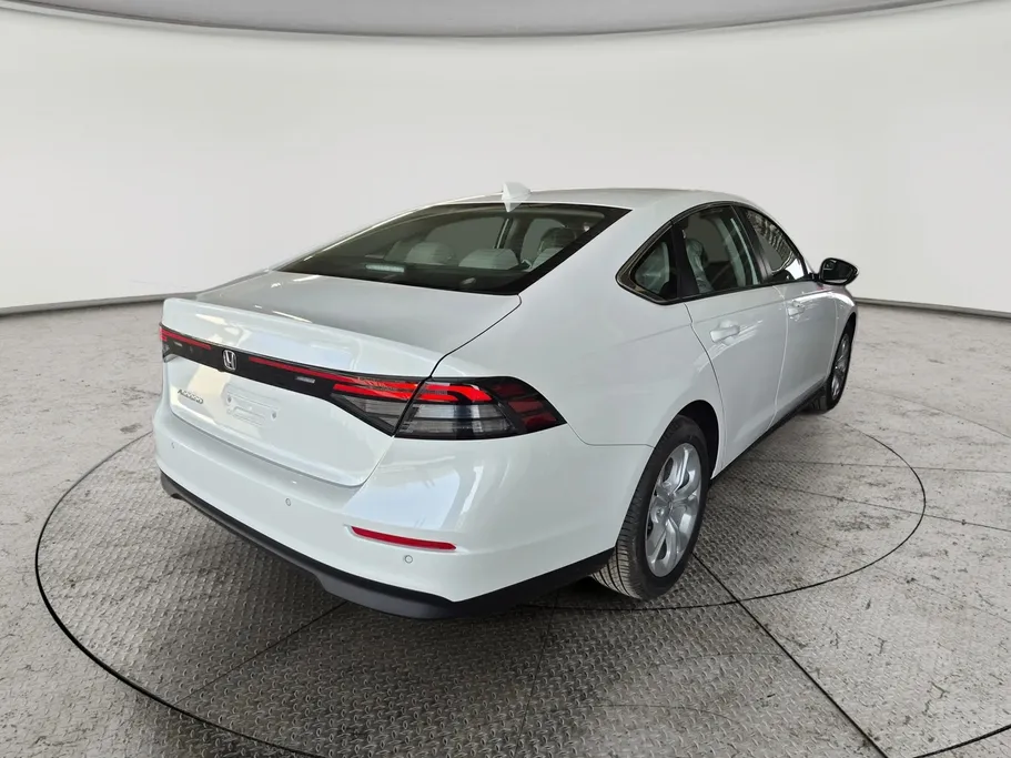 هوندا اكورد LX 2025 