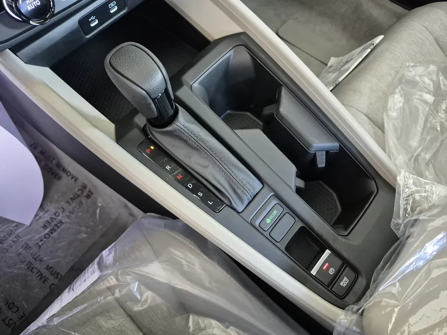 هوندا اكورد LX 2025 