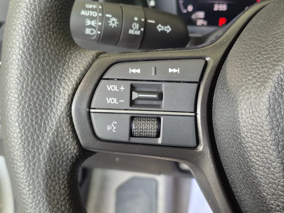 هوندا اكورد LX 2025 