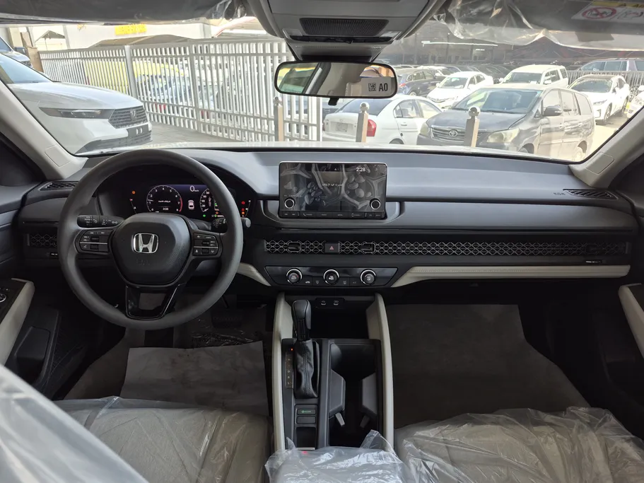 هوندا اكورد LX 2025 