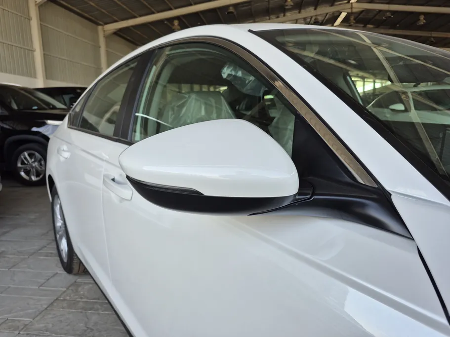 هوندا اكورد LX 2025 