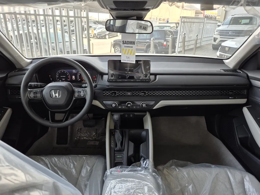 هوندا اكورد LX 2025 