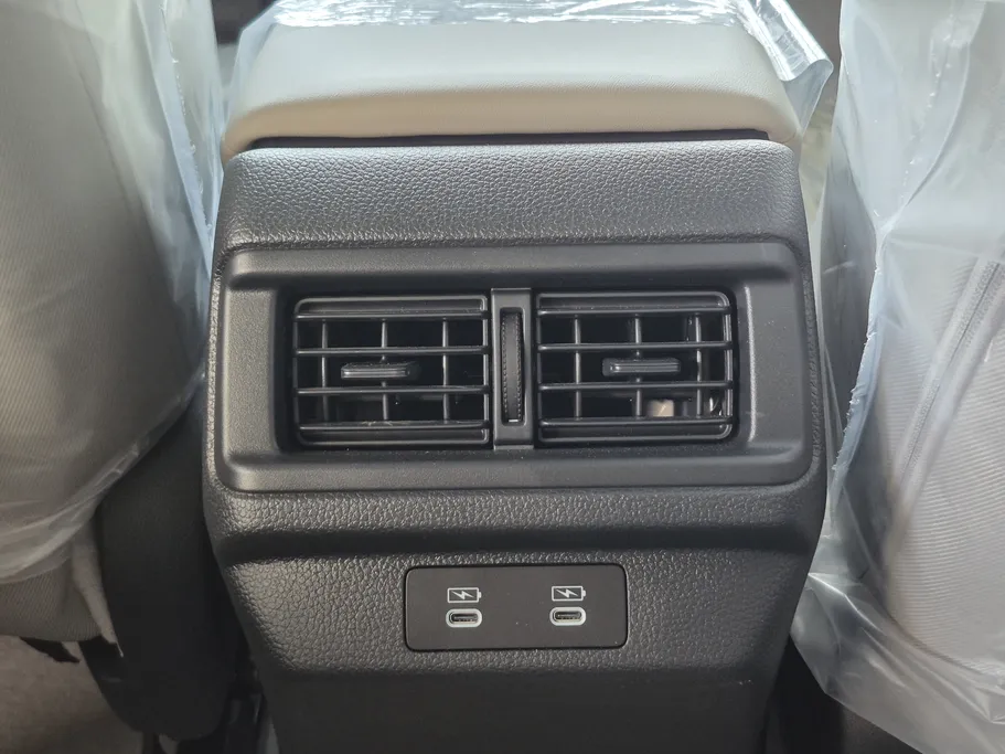 هوندا اكورد LX 2025 