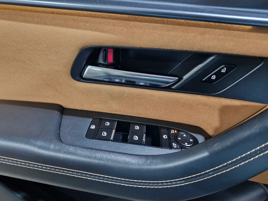 2025 مازدا CX60 العليا بلس  