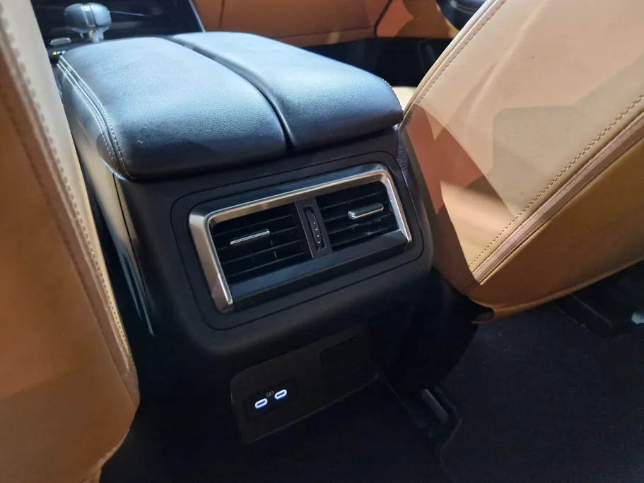 2025 مازدا CX60 العليا بلس  