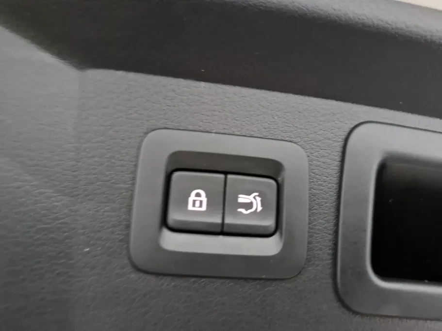 2025 مازدا CX60 العليا بلس  