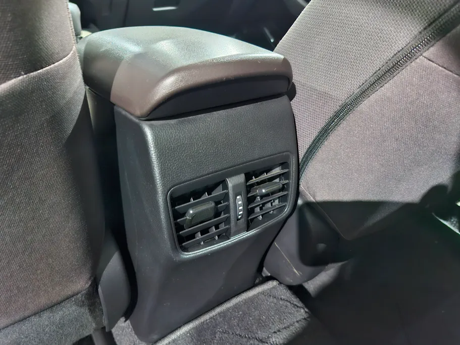 تويوتا كورولا XLI Executive Moonroof 2022 