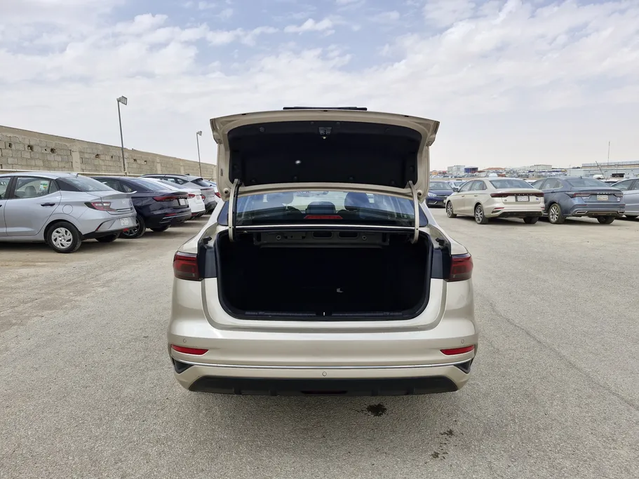 جيلي امجراند GF 2024 