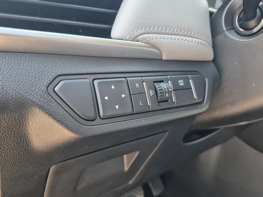 2025 Chevrolet Captiva LT 