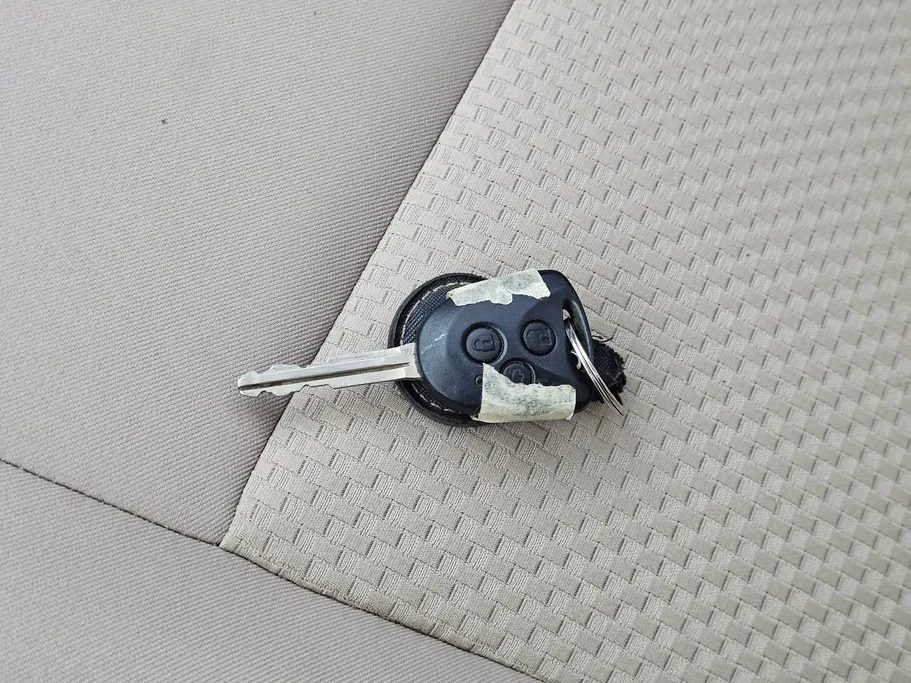 2023 Toyota Yaris  Y 