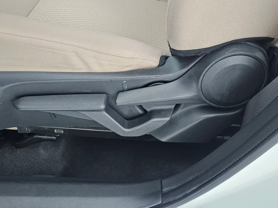 2023 Toyota Yaris  Y 