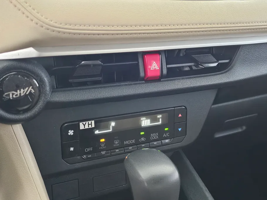 2023 Toyota Yaris  Y 